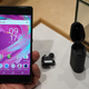 El Xperia X, junto al accesorio Xperia Ear